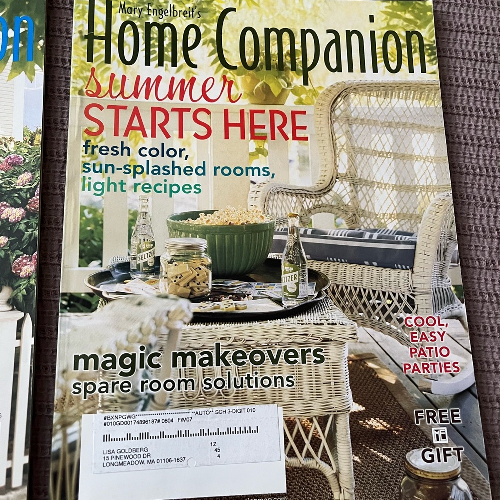 Mary Engelbreits Home Companion Magazine Collection 6 - Picture 4 of 11